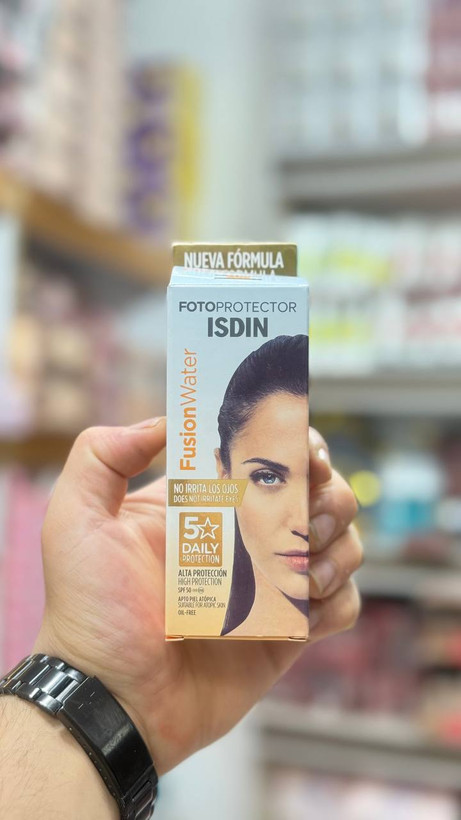 ضد آفتاب فیوژن واتر ایزدین ISDIN Fusion Water SPF 50 ☀️💧